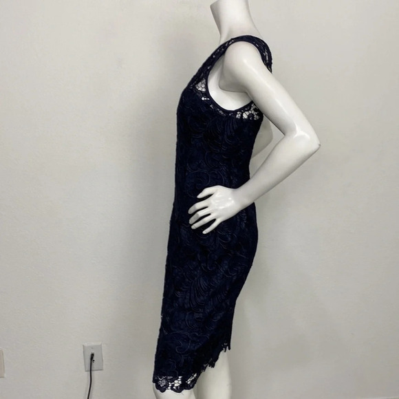 Adrianna Papell Navy Blue Floral Guipure Lace Sleeveless Sheath Dress Size 8 - Picture 9 of 12